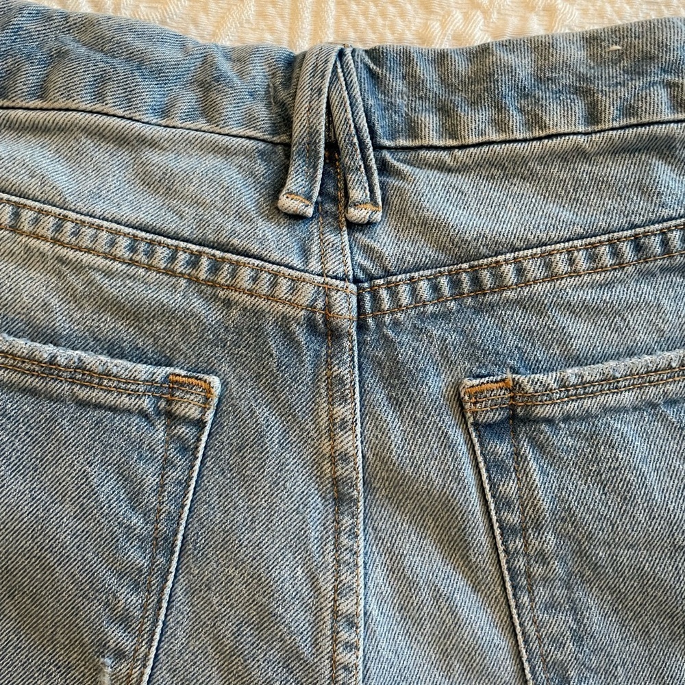 Good American High Rise Good Classic Bootcut Jeans 8/29
Indigo046 GC062T - Picture 4 of 15